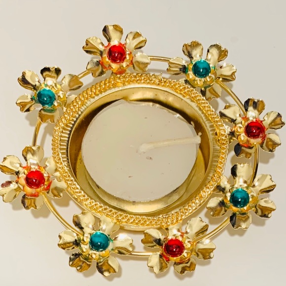 Tealight Candleholder made with alloy and metal - Picture 5 of 6